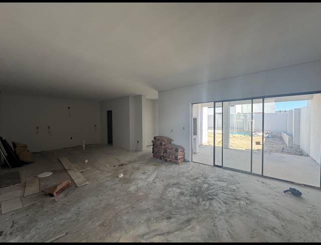 4 BEDROOM HOUSE FOR SALE IN SANDOWN